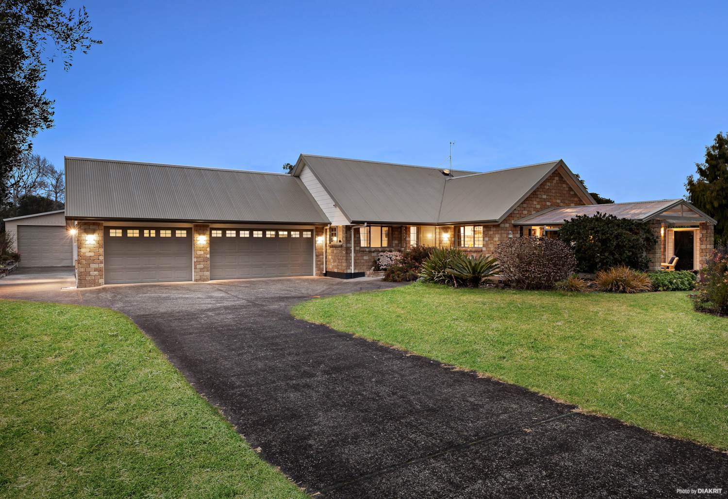 15 Awaroa Stream Drive